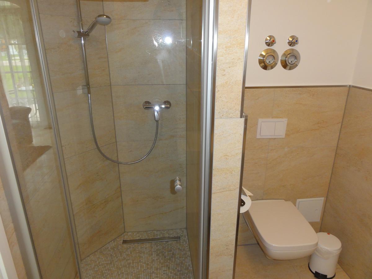 3 Zimmer Ferienwohnung Haus Meeresblick Mit Meerblick A005 Mit Suedterrasse Und Strandkorb Baabe Exterior foto
